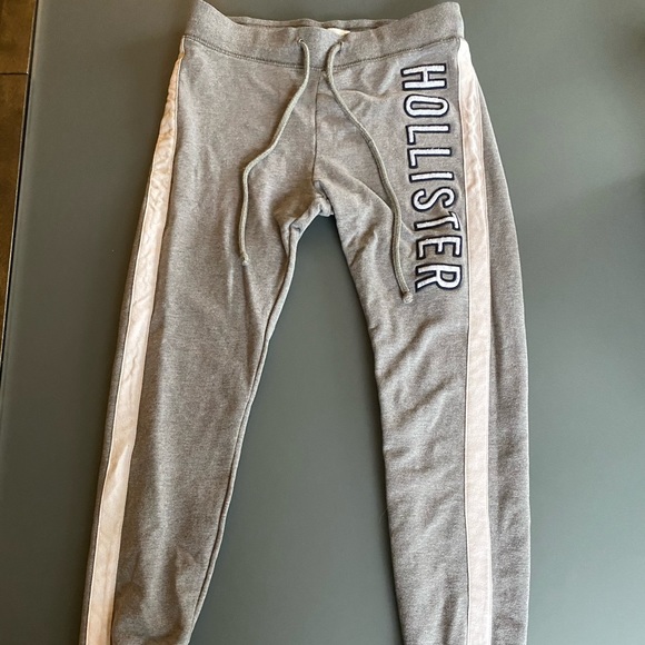 Grey Hollister Joggers - Picture 1 of 1